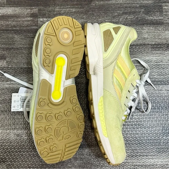 NWT Men’s Size 8 Adidas Originals ZX 8000 Sneakers in Yellow Tint H02119 - Picture 6 of 8